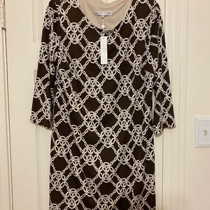Trina Turk 3/4 Sleeve Chainlink shift Dress size 12, New!